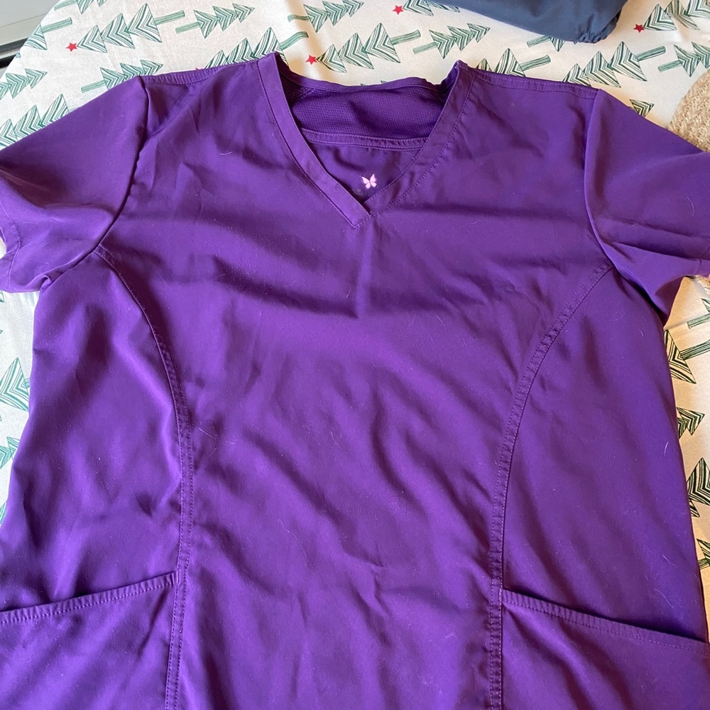 Nursing scrub top